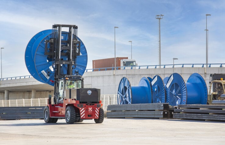 Kalmar offers the widest range of heavy material handling equipment and services for ports, terminals, distribution centres, manufacturing and heavy logistics.